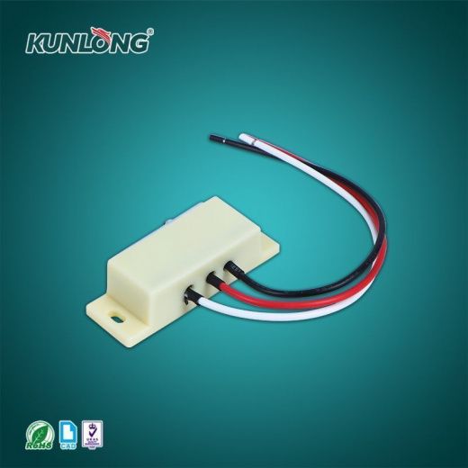 SK5-038-2 Магнитная защелка, пластик