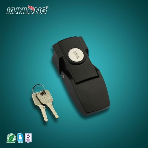 SK3-039BK Защелка натяжная с ключом, цинковый сплав